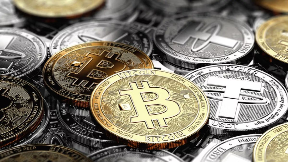 Woman dumps 5900 crores worth of bitcoin in trash, man scours landfill