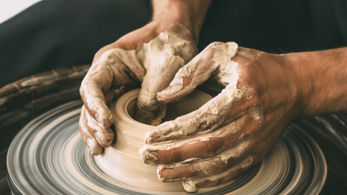 Theraputic effects of painting and handicrafts for mental wellness